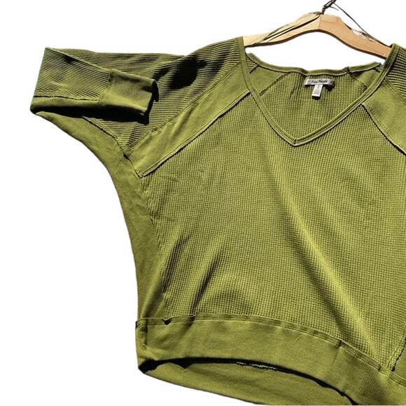 Free People Santa Clara Thermal Top Fern Gully Ribbed Dolman Small MSRP $140 - Picture 4 of 6